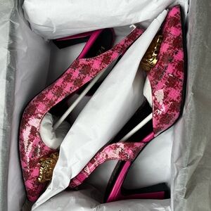 Brand new Versace slingback pumps. Comes with box, dust bag and paper bag.